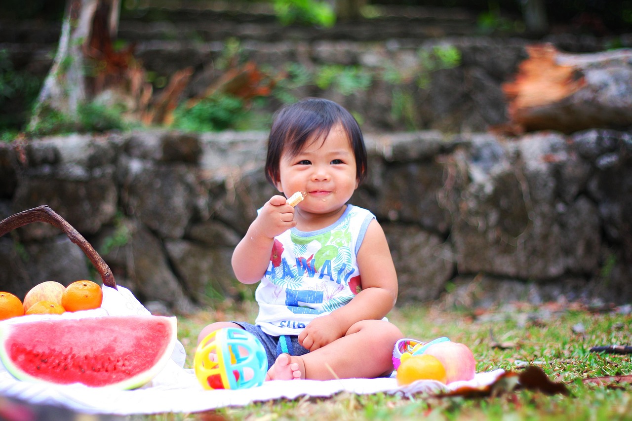 七个月宝宝能喝鸡汤吗？——关于婴幼儿饮食营养的探讨